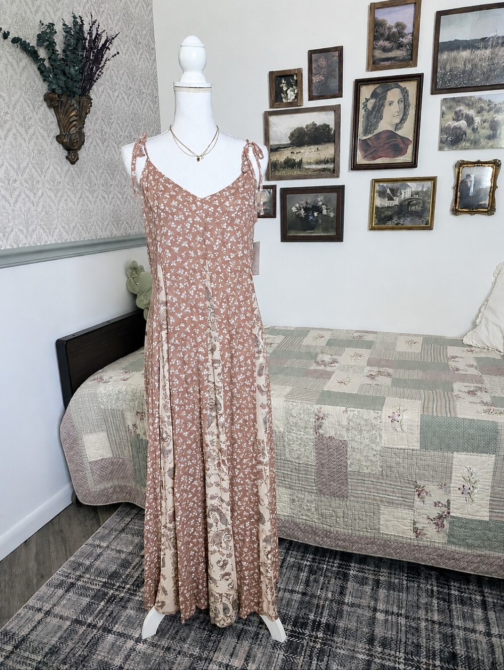 NWT Adored Vintage Romantic Floral Tie Strap Maxi Dress Cottagecore L